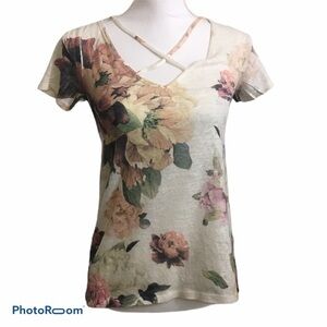 Moa Moa floral shirt sleeve top. Sz XS